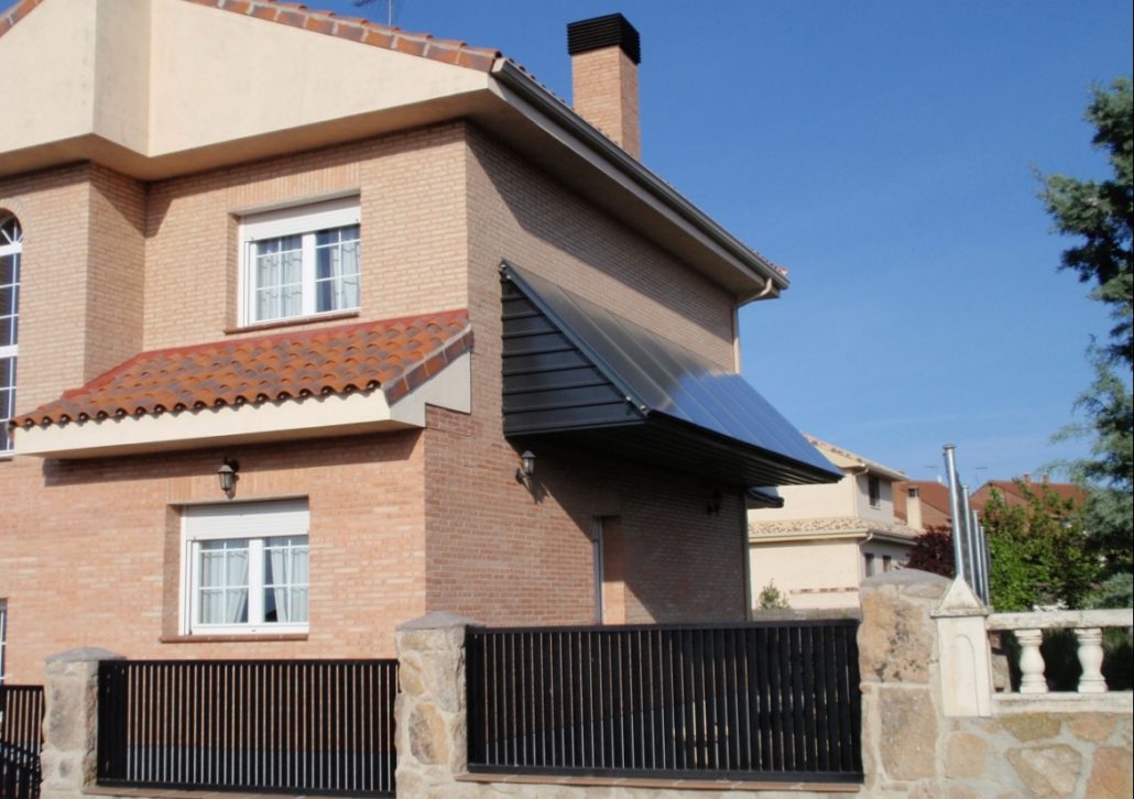 PONER PLACAS FOTOVOLTAICAS EN UNA CASA EN BOADILLA DEL MONTE